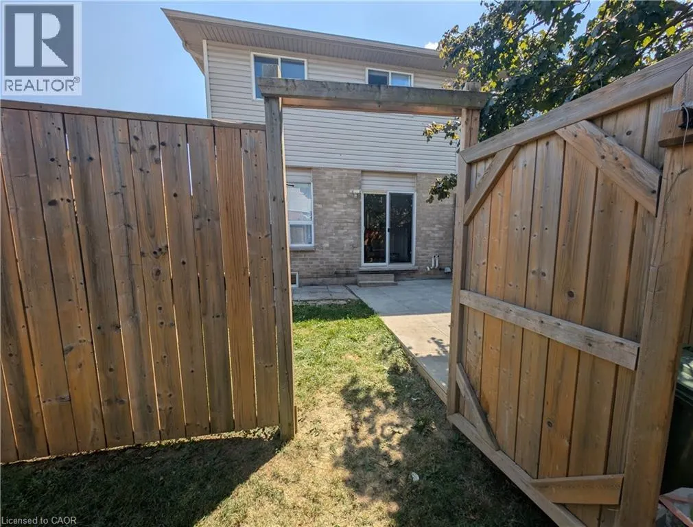 39 PINEWOODS Drive Unit# 5, #5