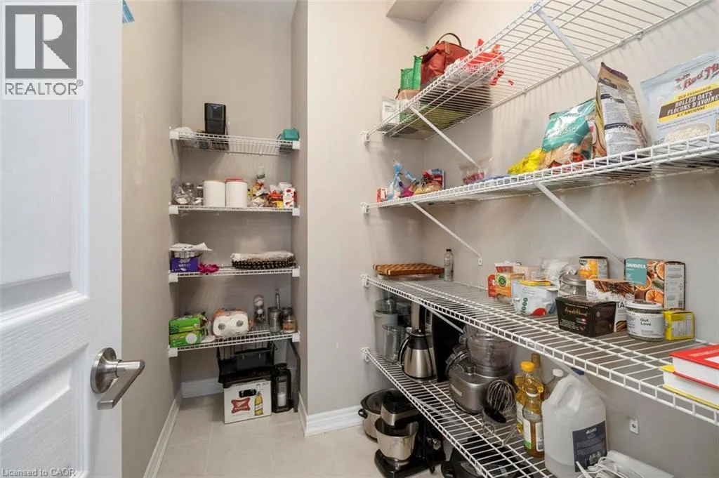 215 DUNDAS Street E Unit# 9, #9