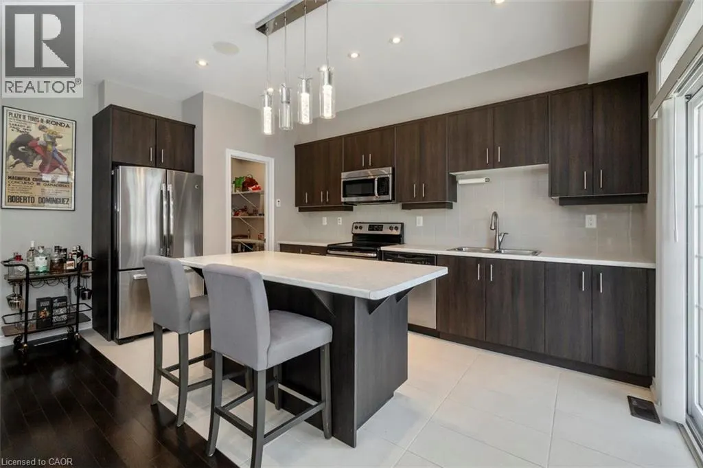215 DUNDAS Street E Unit# 9, #9