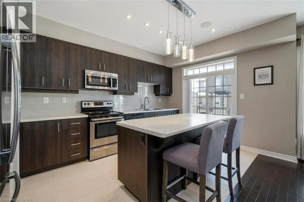 215 DUNDAS Street E Unit# 9, #9