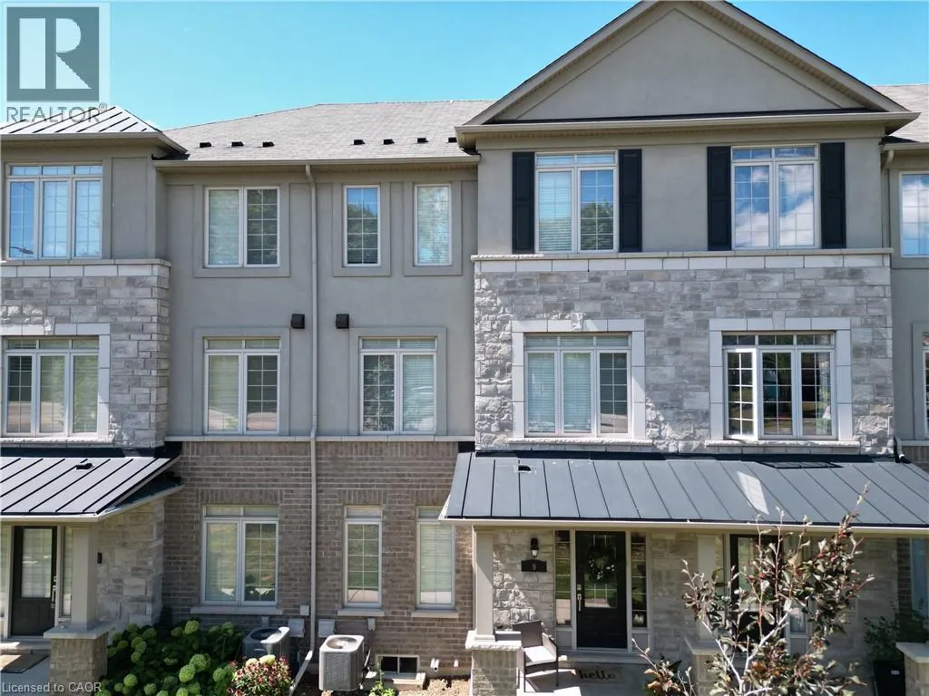 215 DUNDAS Street E Unit# 9, #9