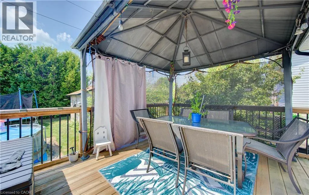 87 SUGAR MAPLE Street