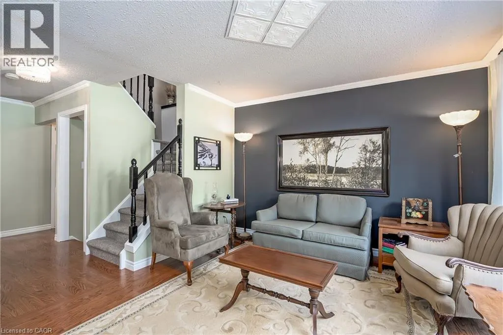 2407 HEMLOCK Court