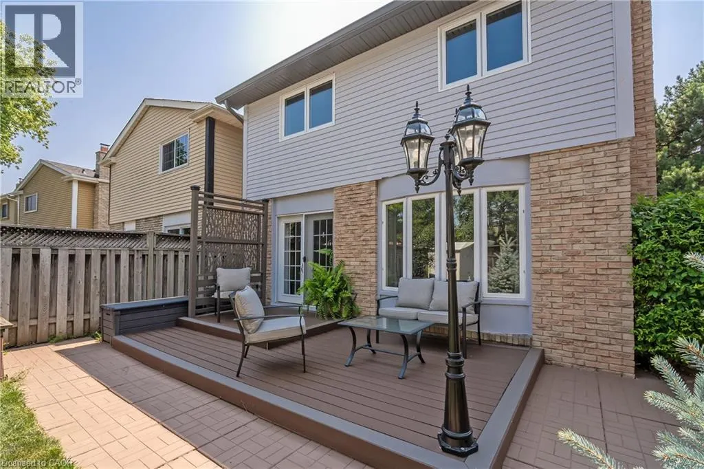 2407 HEMLOCK Court