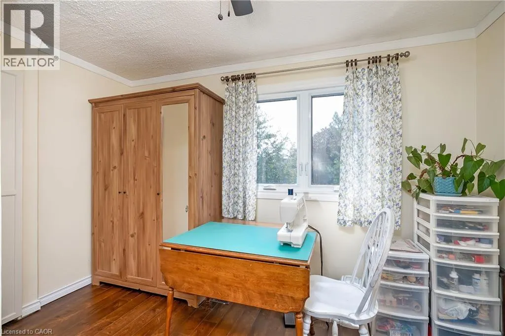 2407 HEMLOCK Court