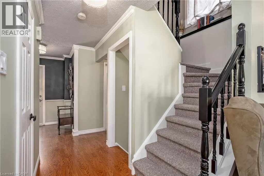 2407 HEMLOCK Court
