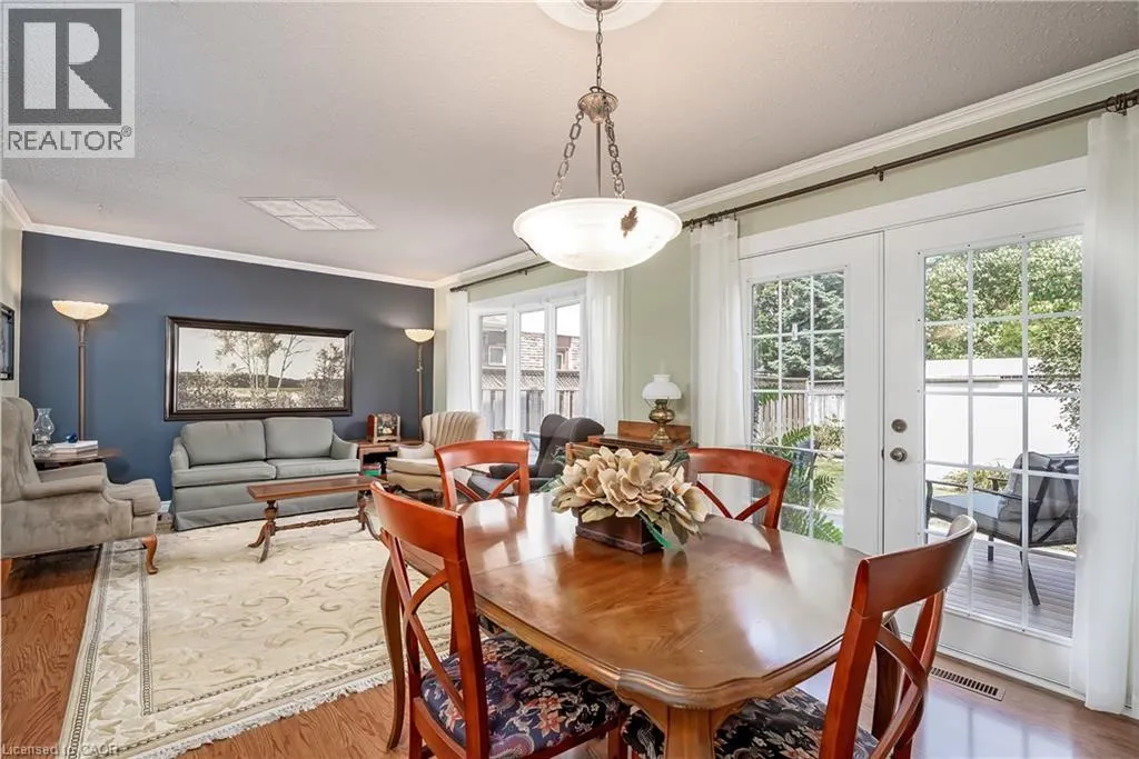 2407 HEMLOCK Court