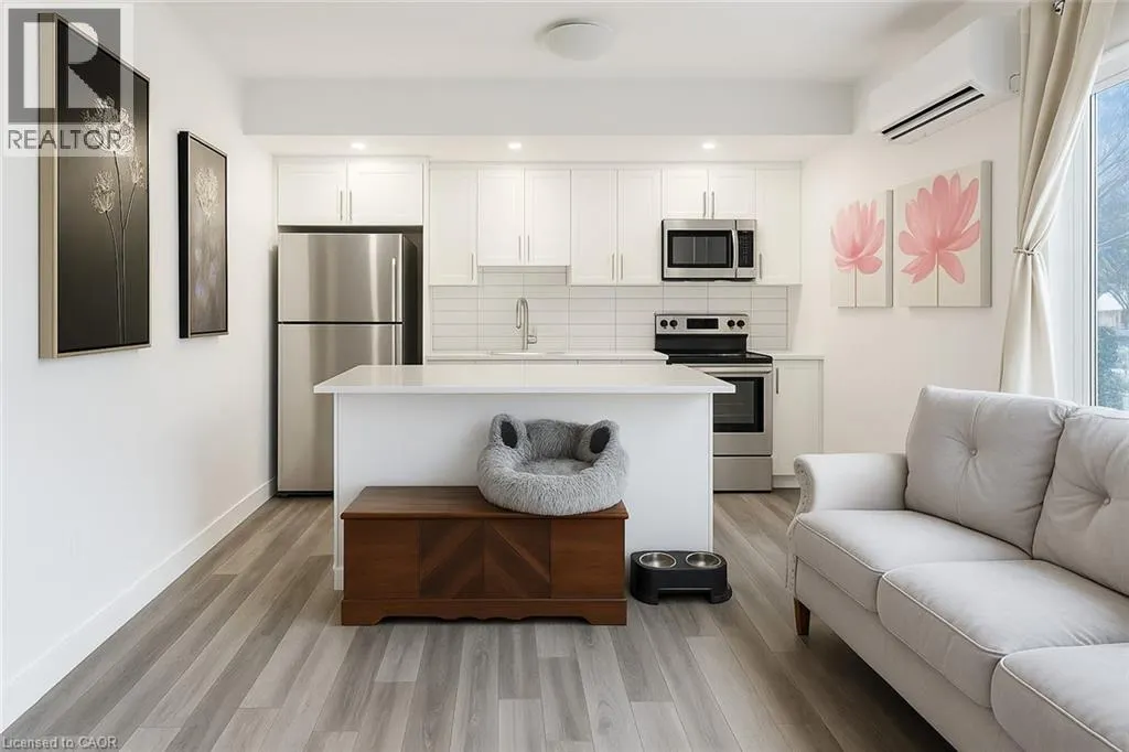 157 BRUCE Street Unit# 4, #4