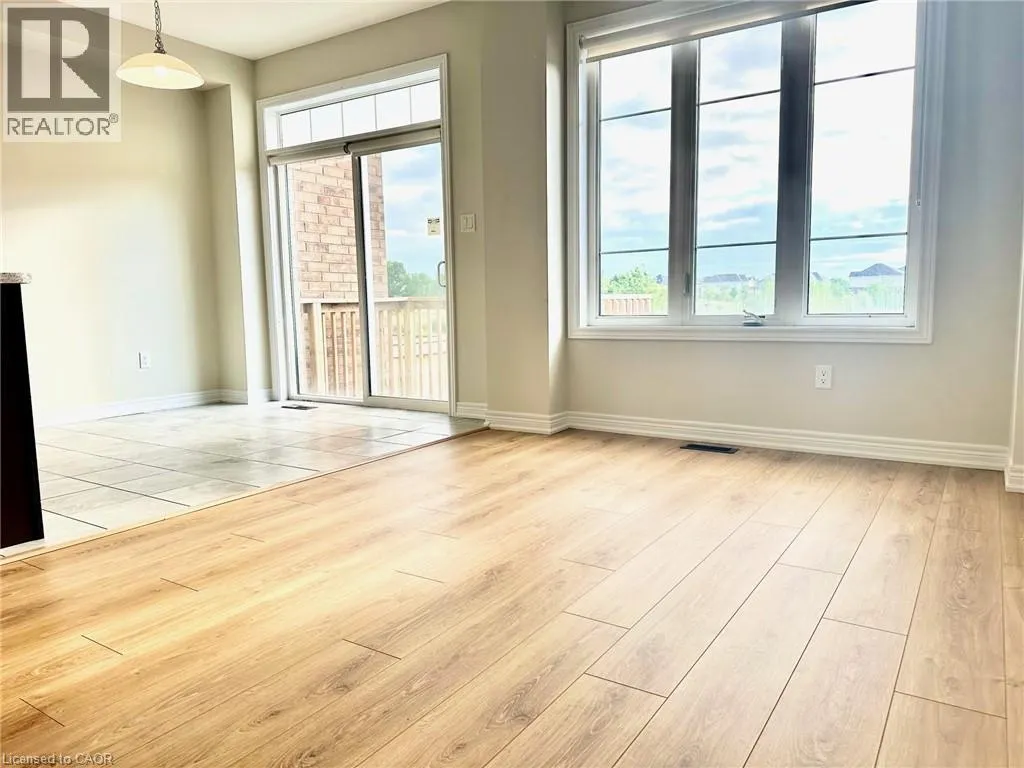 113 HARTLEY Avenue Unit# 6, #6