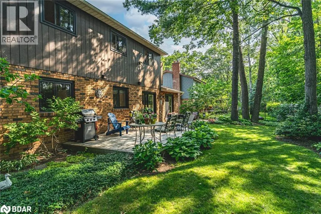 19 OAKRIDGE Drive