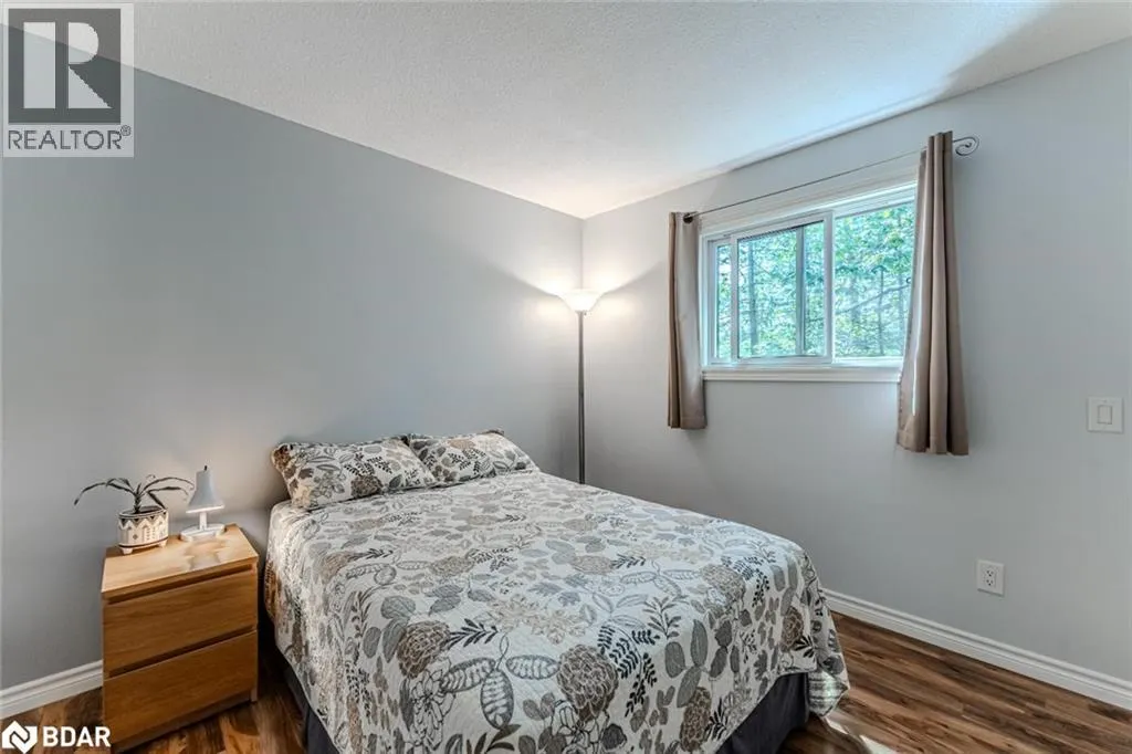 19 OAKRIDGE Drive