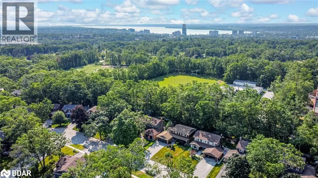 19 OAKRIDGE Drive