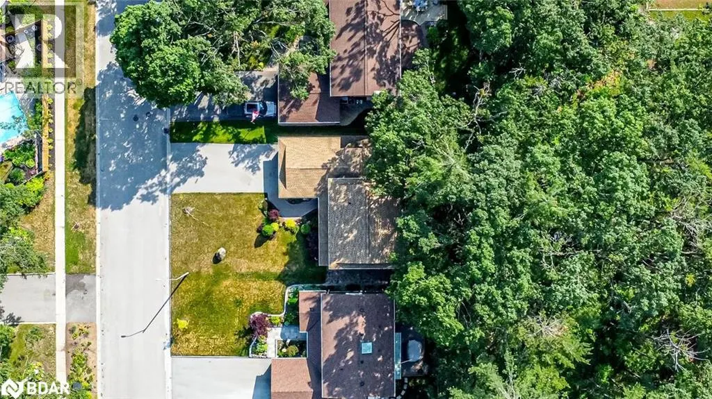 19 OAKRIDGE Drive