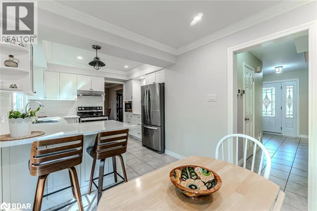 19 OAKRIDGE Drive