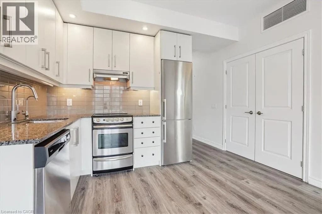 40 ESPLANADE Lane Unit# 401, #401