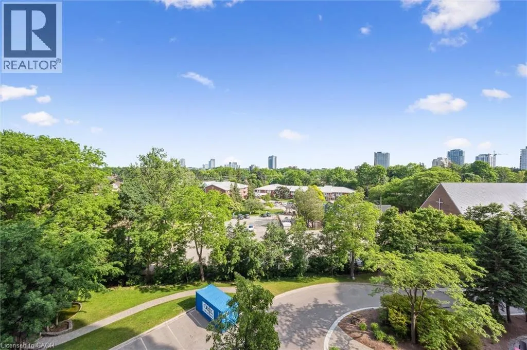 6 WILLOW Street Unit# 702, #702