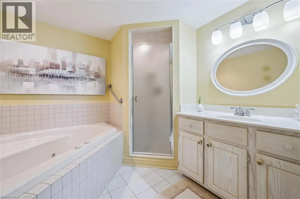 6 WILLOW Street Unit# 702, #702
