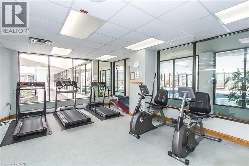 6 WILLOW Street Unit# 702, #702