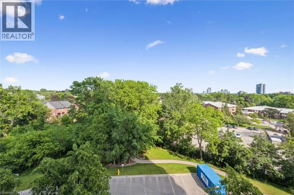 6 WILLOW Street Unit# 702, #702