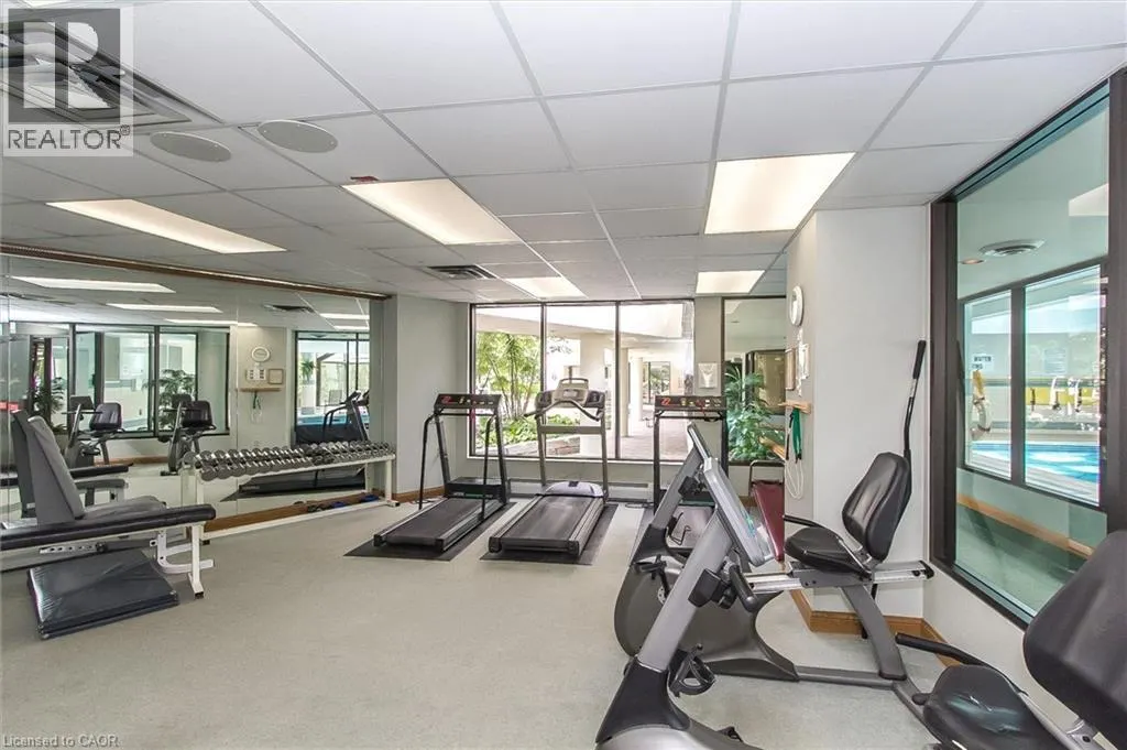 6 WILLOW Street Unit# 702, #702