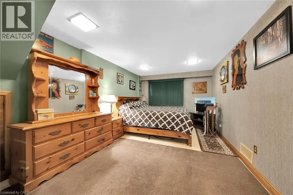 12 GLEN VALLEY Drive