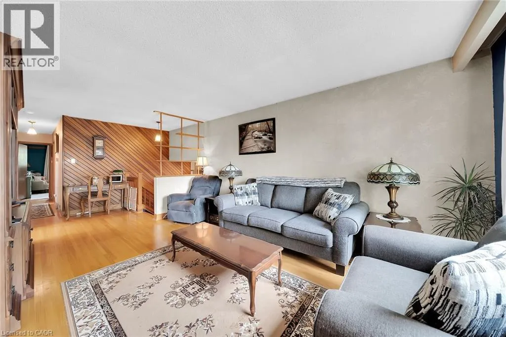 12 GLEN VALLEY Drive