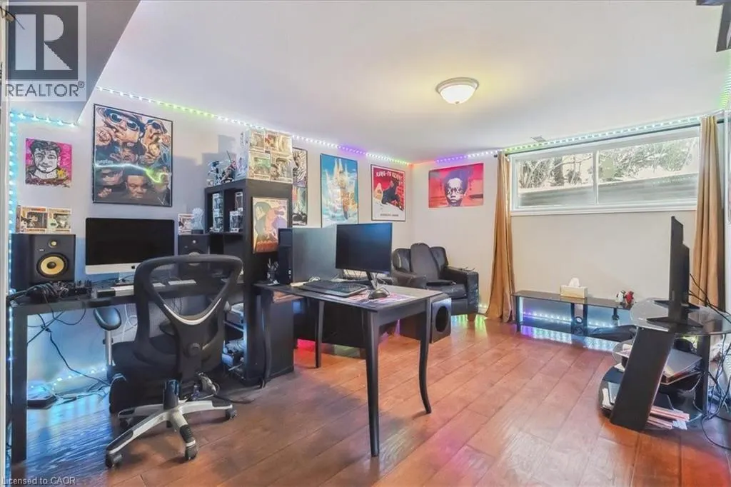 858 TRINITY Road