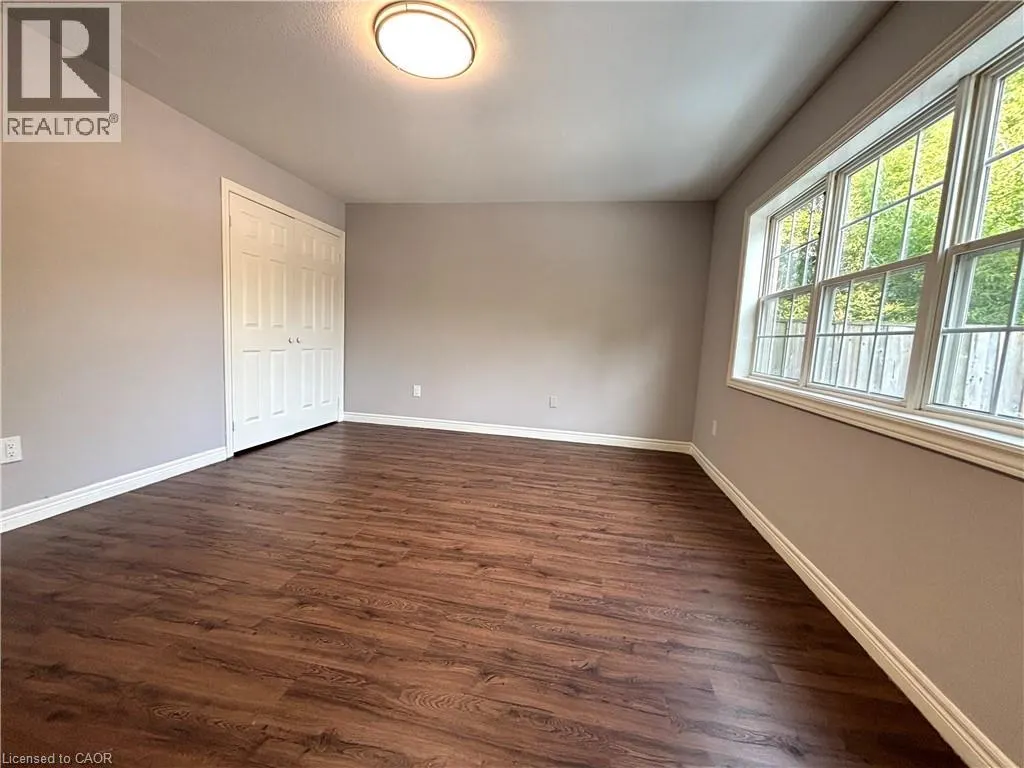 81 DUNDAS Street Unit# 2, #2