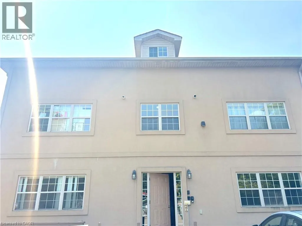 81 DUNDAS Street Unit# 2, #2