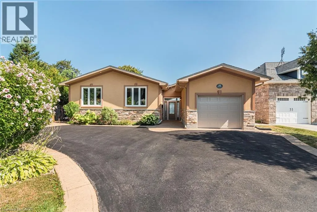 38 LAKESIDE Drive