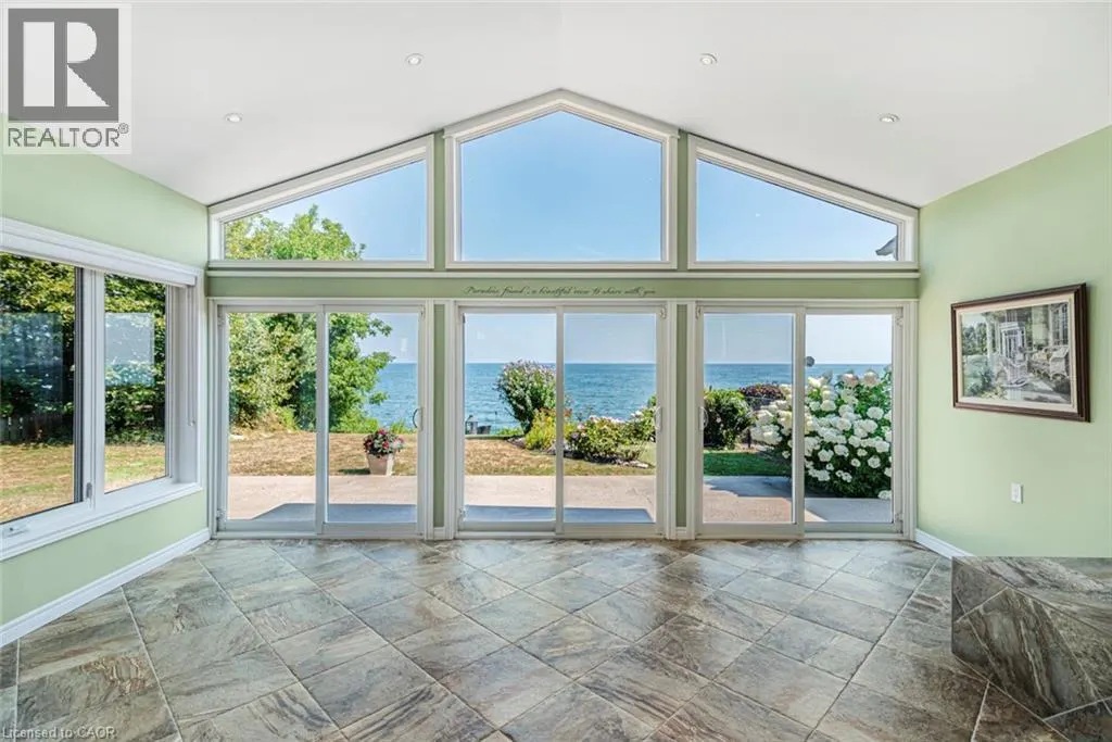 38 LAKESIDE Drive