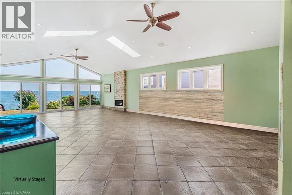 38 LAKESIDE Drive