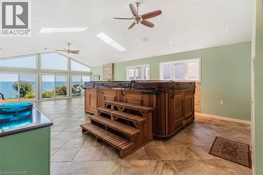 38 LAKESIDE Drive