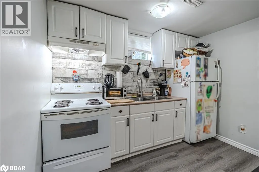 388 PARKWOOD Avenue