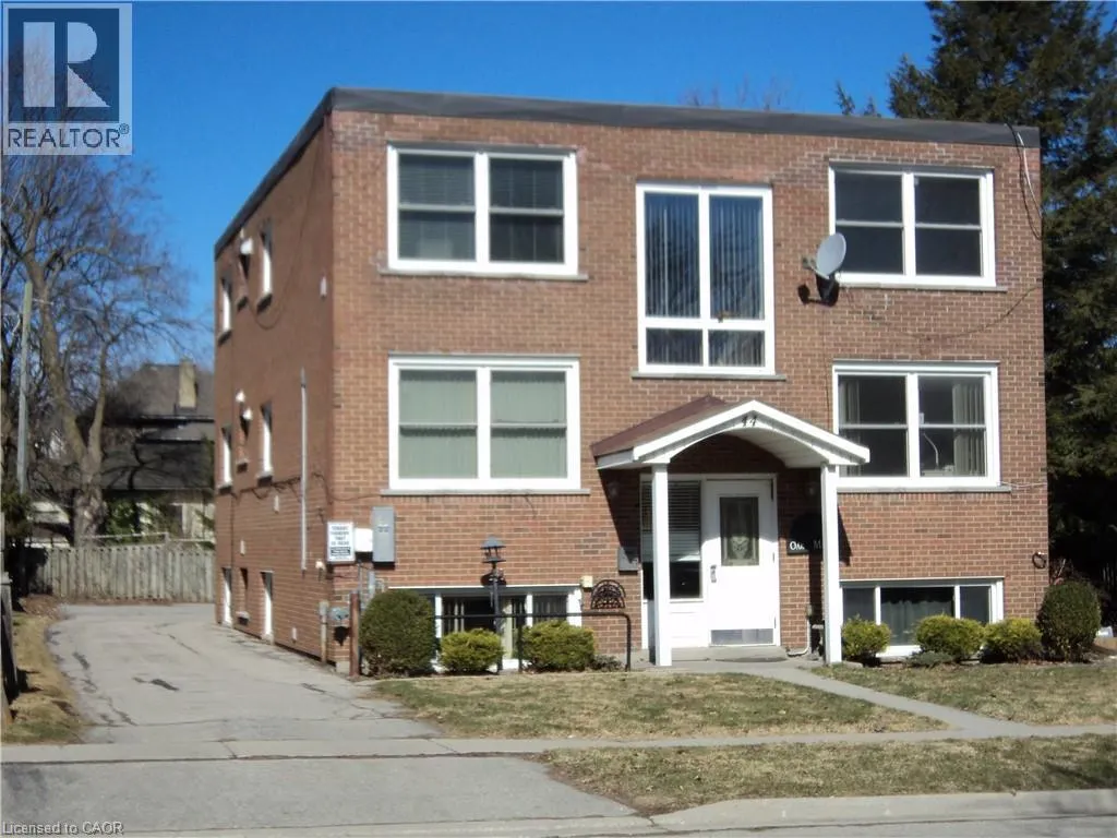 44 MEMORIAL Avenue