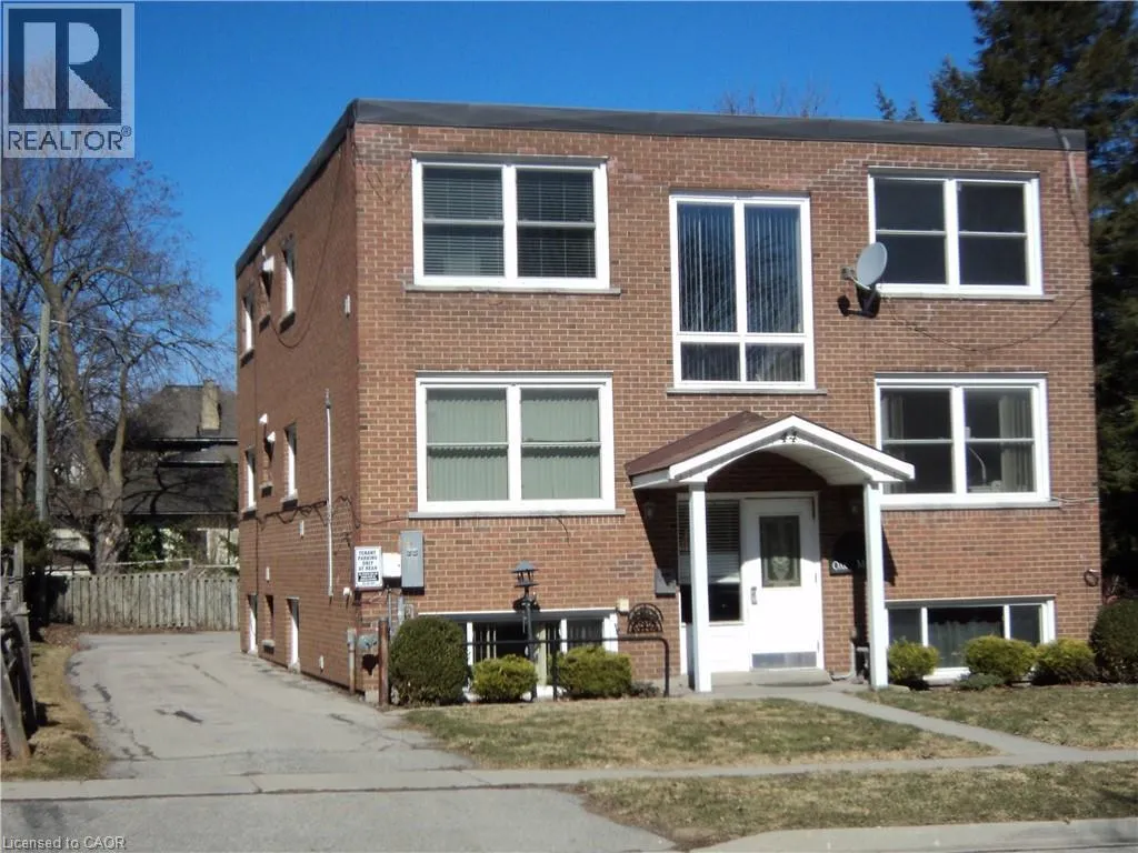 44 MEMORIAL Avenue