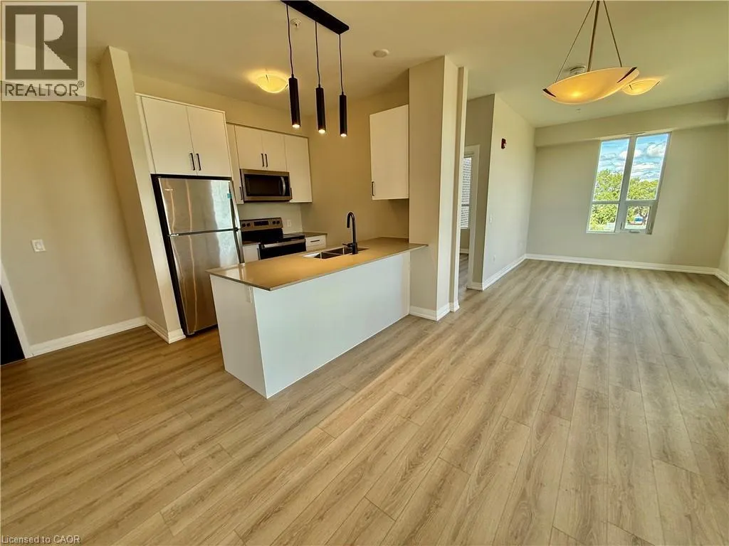 120 SPRINGVALLEY Crescent Unit# 102, #102