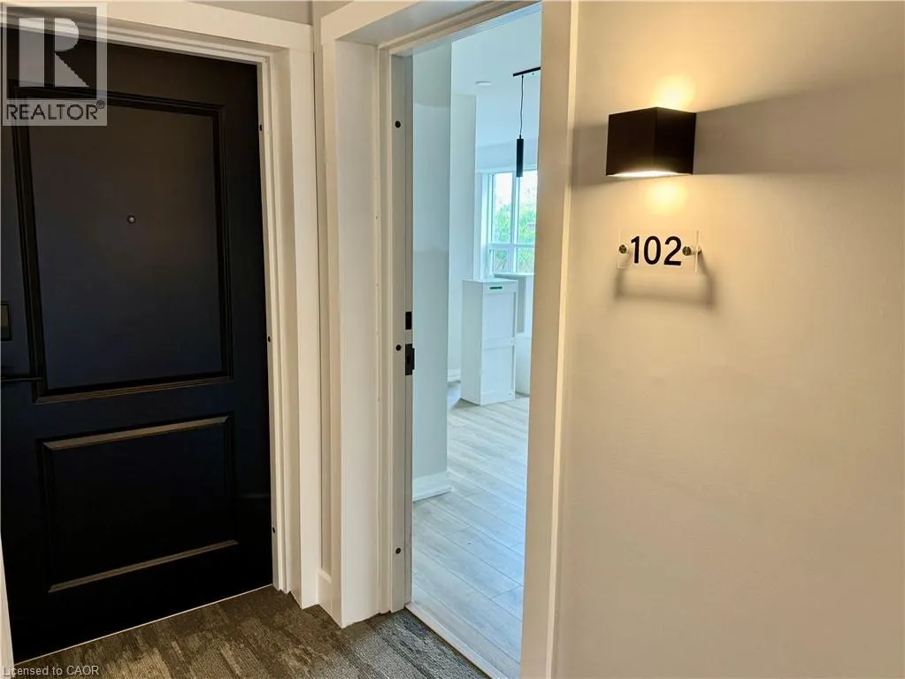 120 SPRINGVALLEY Crescent Unit# 102, #102