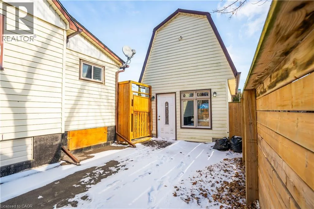 12 WALPOLE Drive