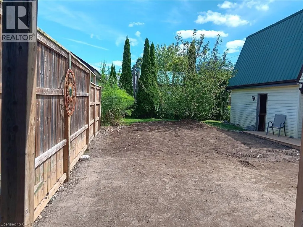12 WALPOLE Drive