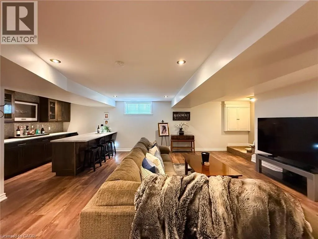 62 TAN Avenue