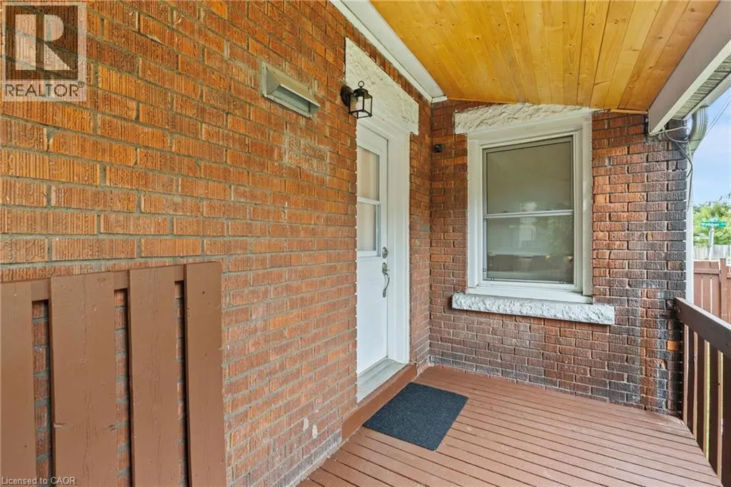 32 WEBBER Avenue