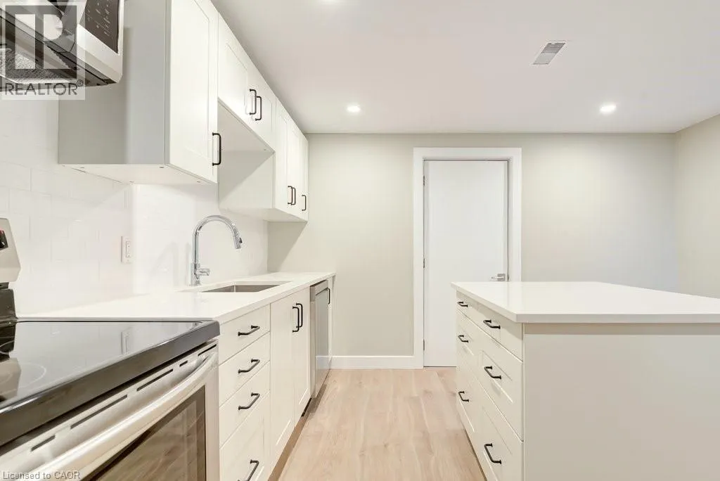 155 DOON Road Unit# LOWER, #LOWER