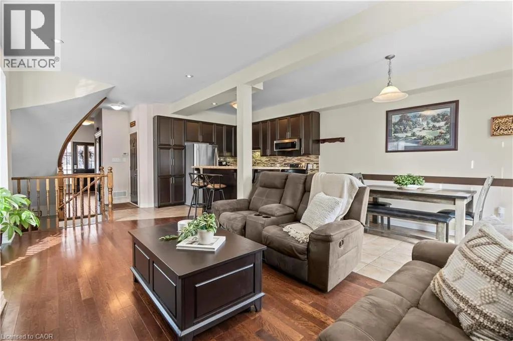 27 MARINA POINT Crescent
