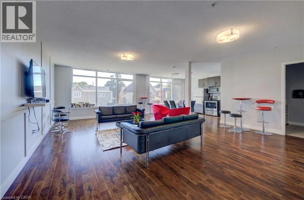 188 KING Street S Unit# 402, #402