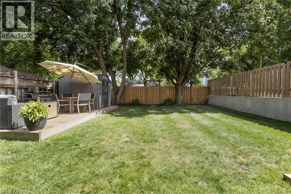 49 LAURIS Avenue