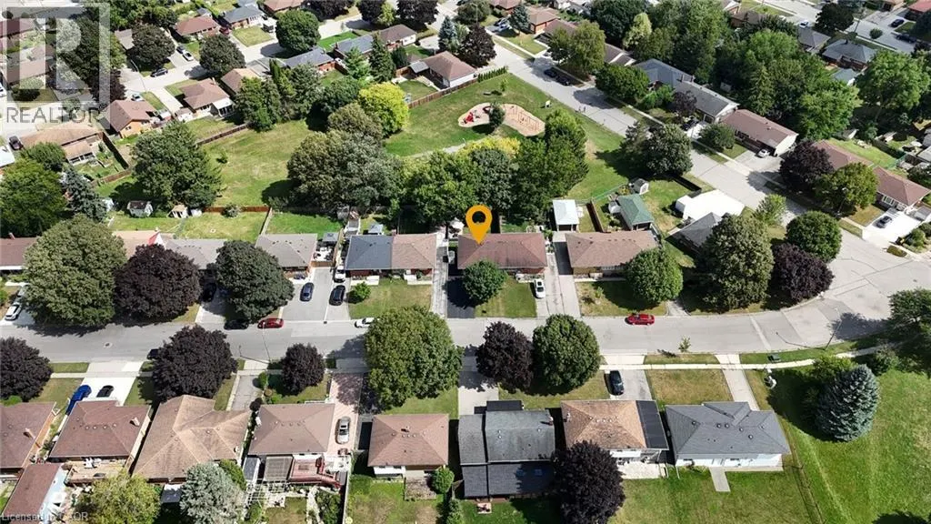 49 LAURIS Avenue