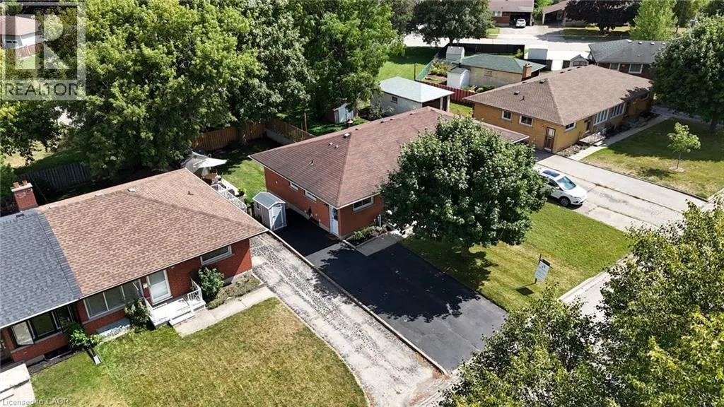 49 LAURIS Avenue