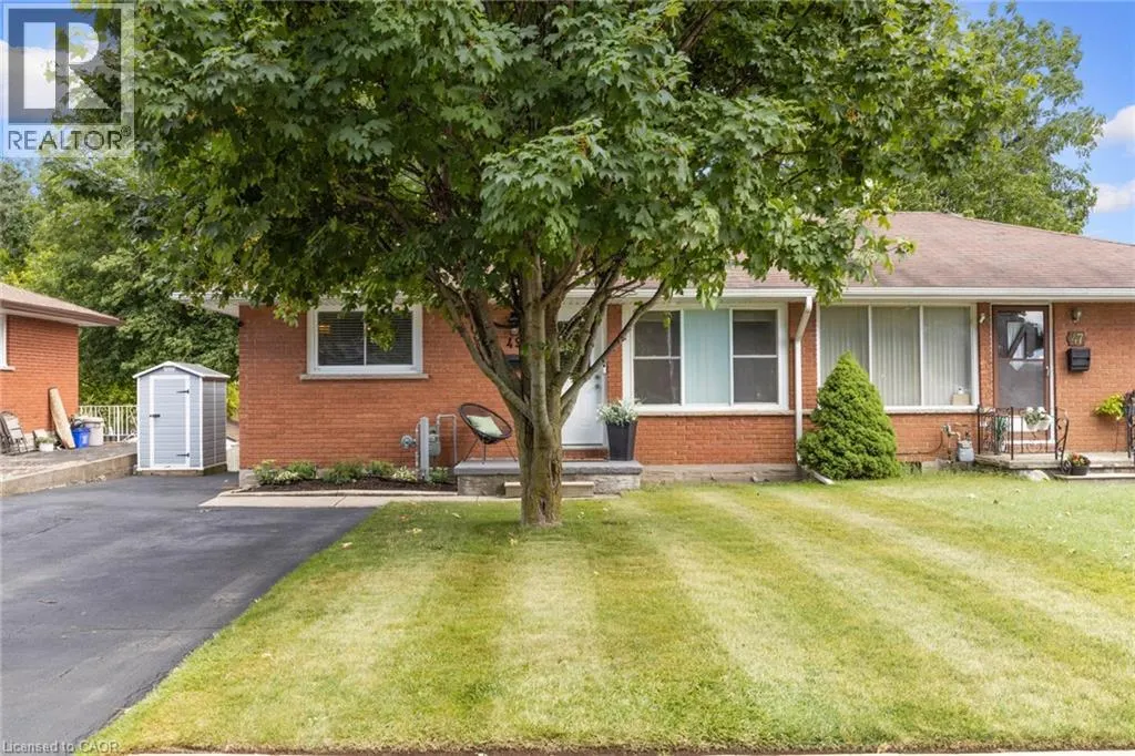 49 LAURIS Avenue