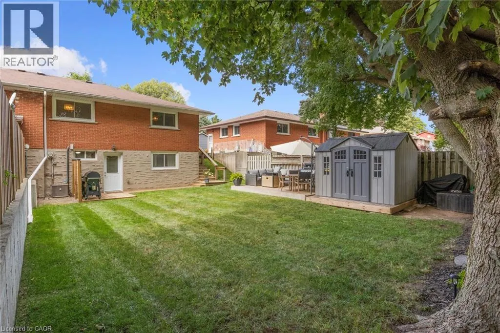 49 LAURIS Avenue
